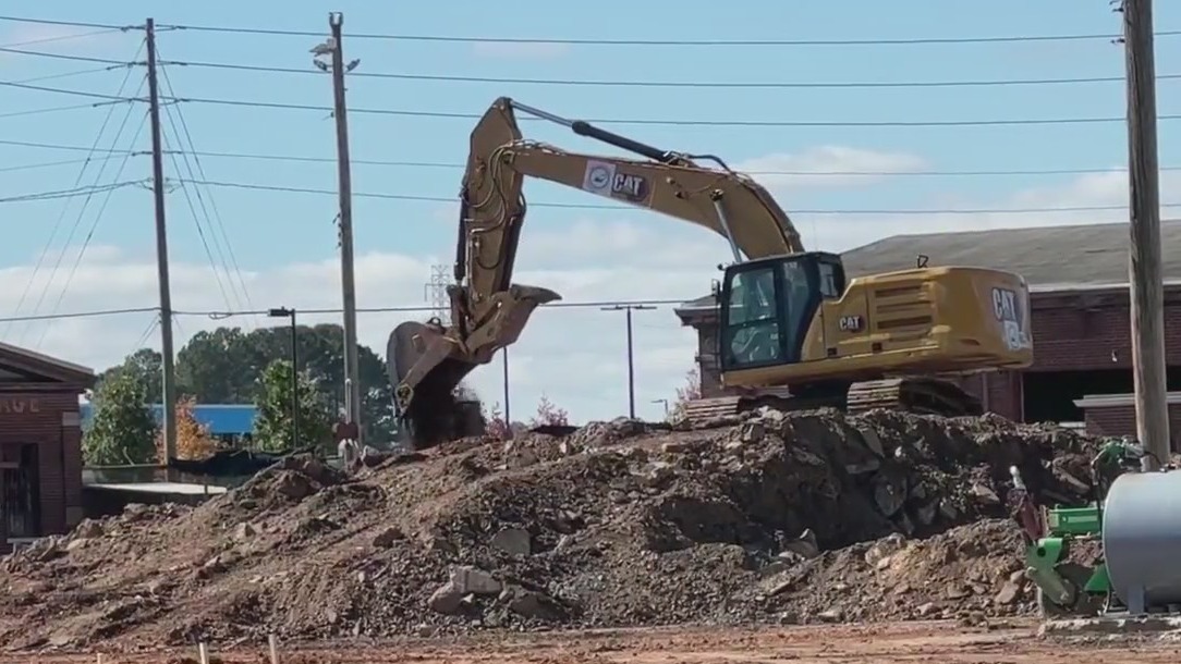 New movie studio construction breaks ground in Forest Park