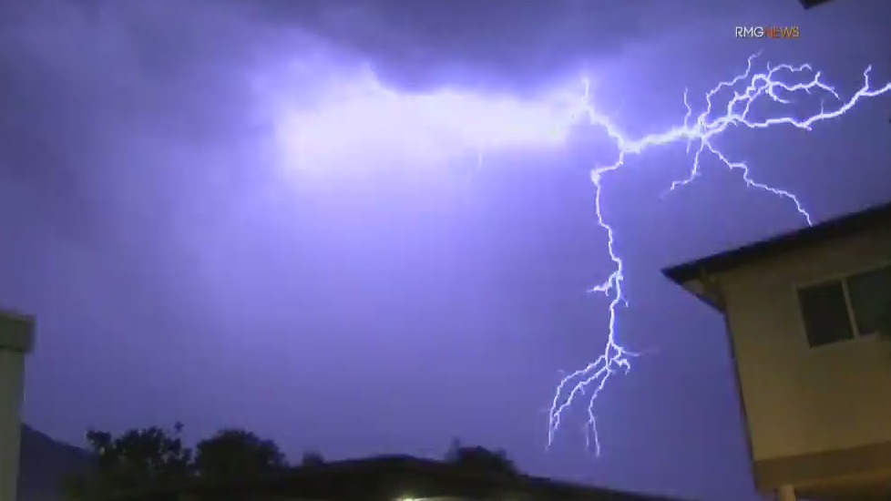 Woman, dogs, struck and killed by lightning in Pico Rivera