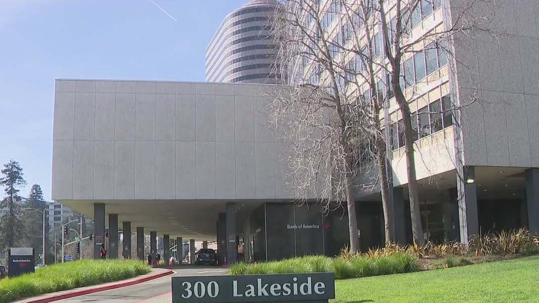 PG&E workers robbed near company HQ
