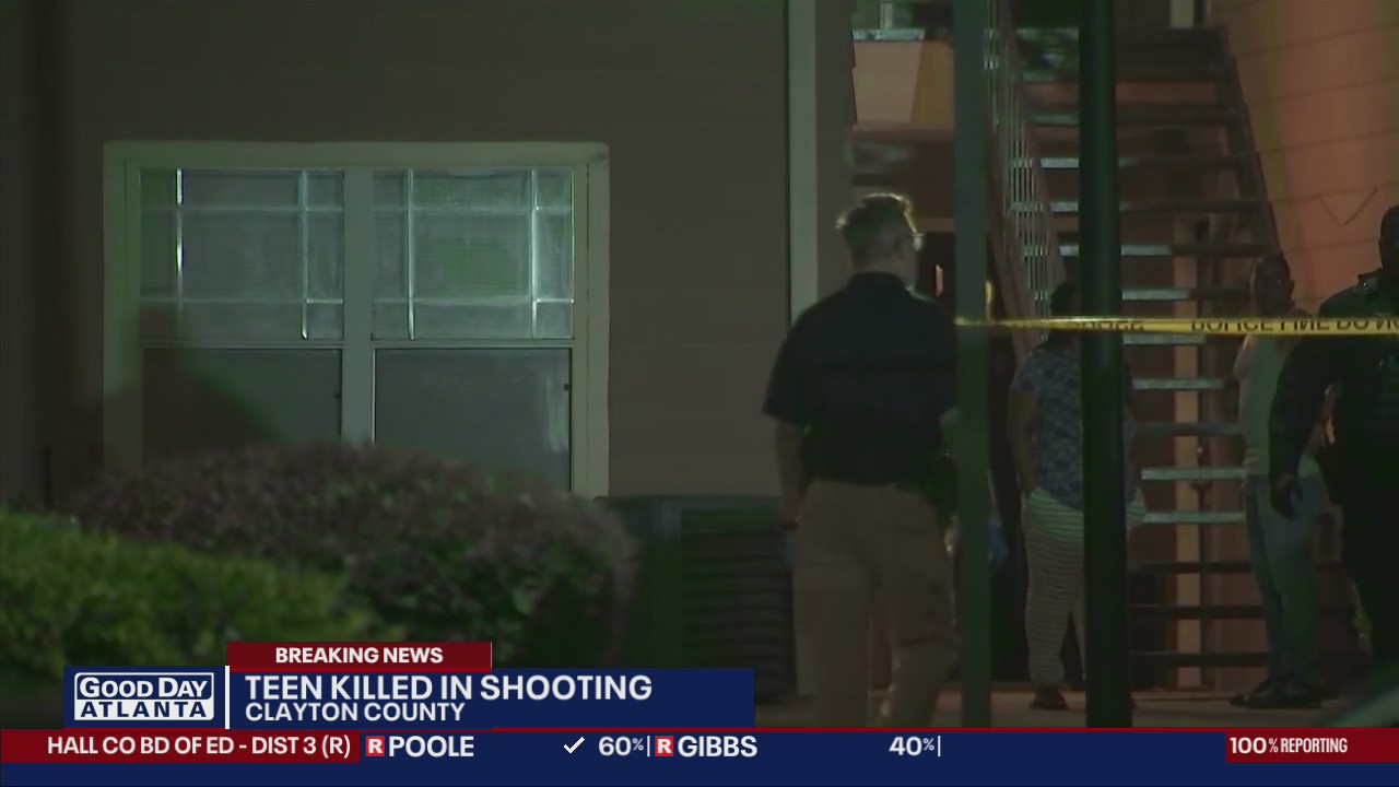 Teenager killed in shooting at Clayton County apartments