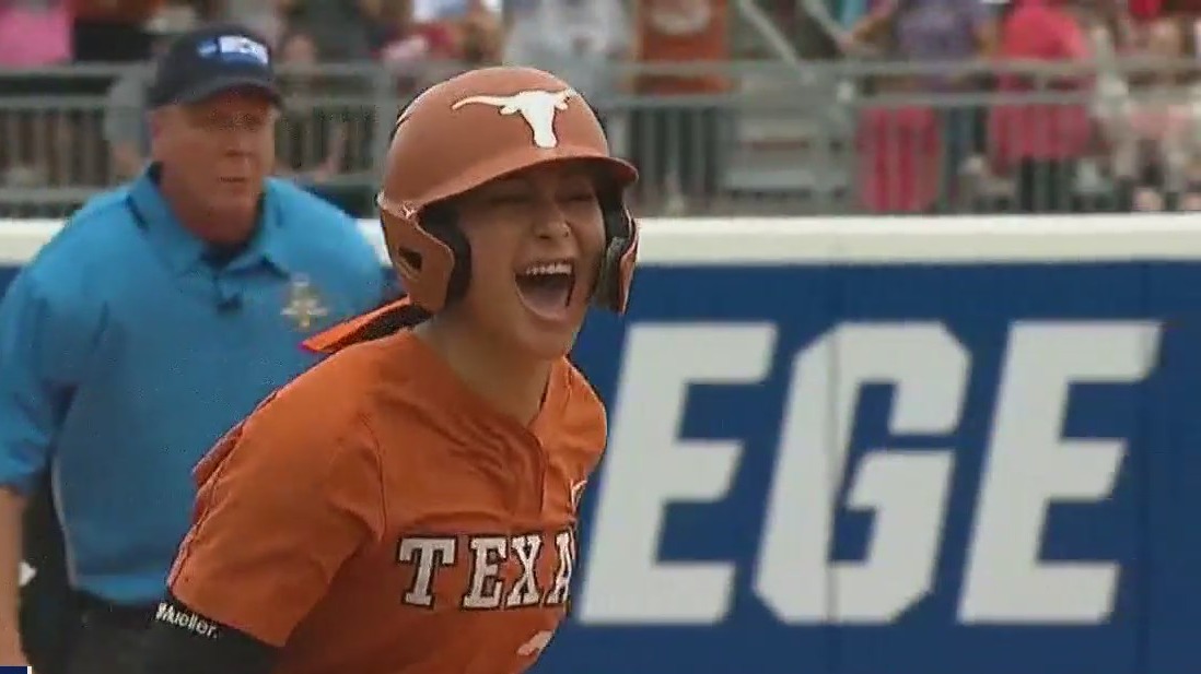 UT Softball opens College World Series with big win over UCLA