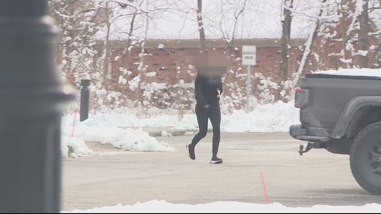 Fence builder takes money and disappears, customers say