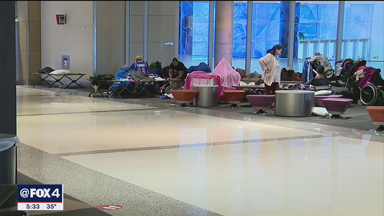 DFW Airport, Love Field working to clear runways for Friday flights