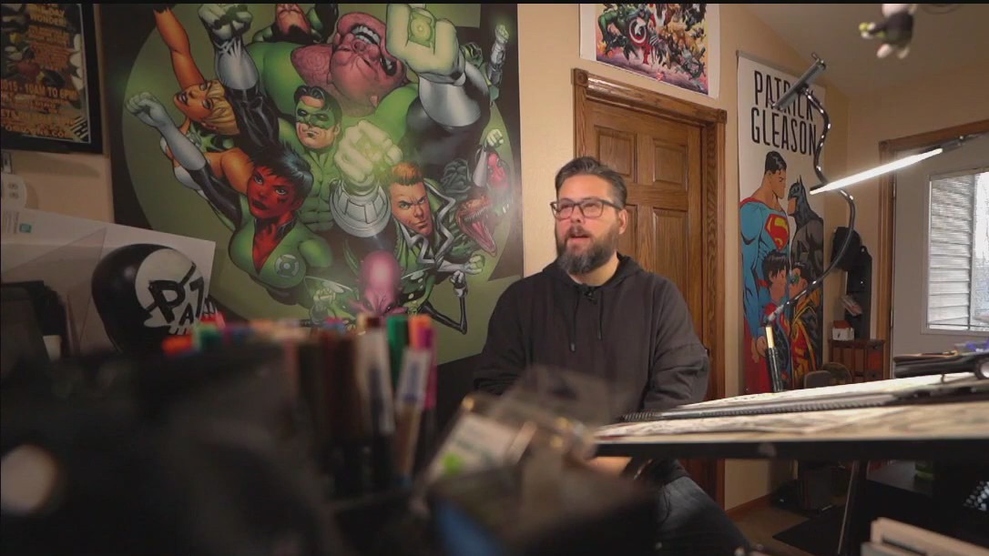 Minnesota artist draws comic book heroes