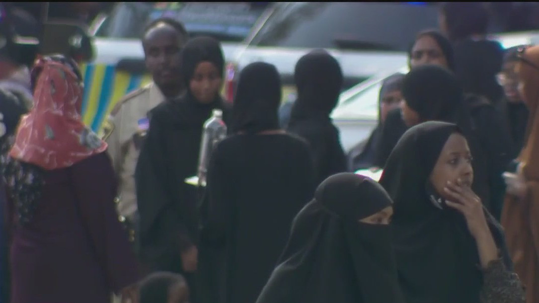 Somali community mourns crash victims