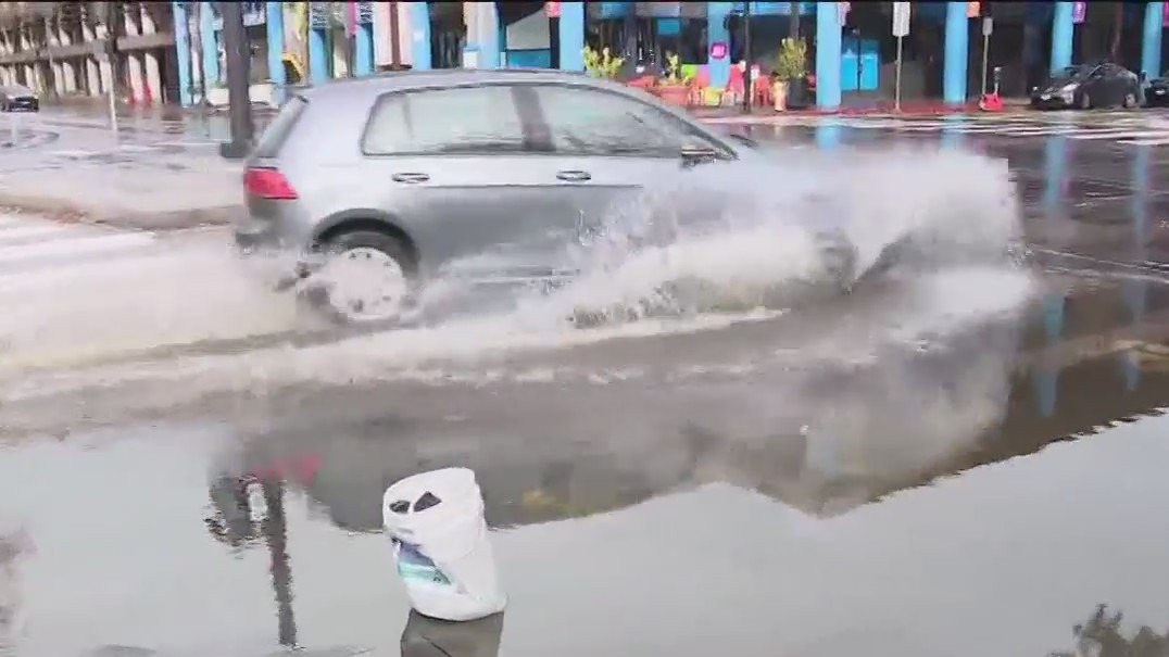 Midweek rain causes familiar problems for Bay Area residents