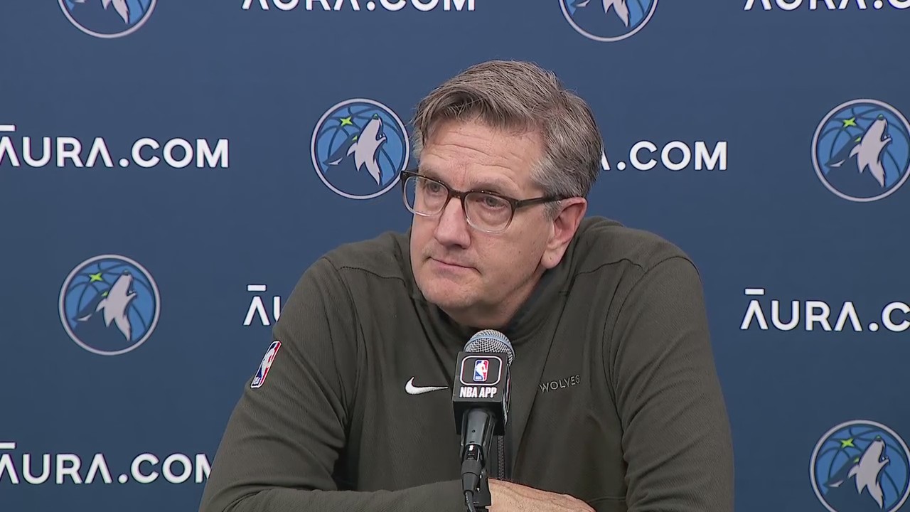 Chris Finch reacts to 'disgusting' defense during KAT 62-point game