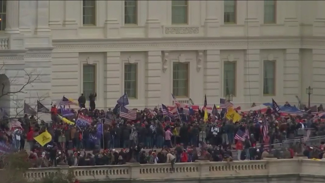 Burbannk man accused of spraying officers, breaking windows during Capitol riot