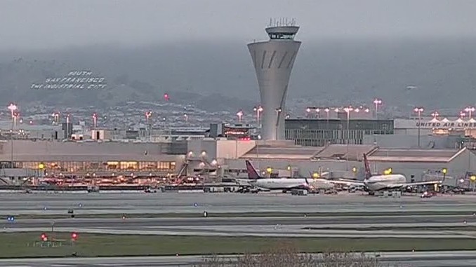United flight at SFO delayed by engine problem