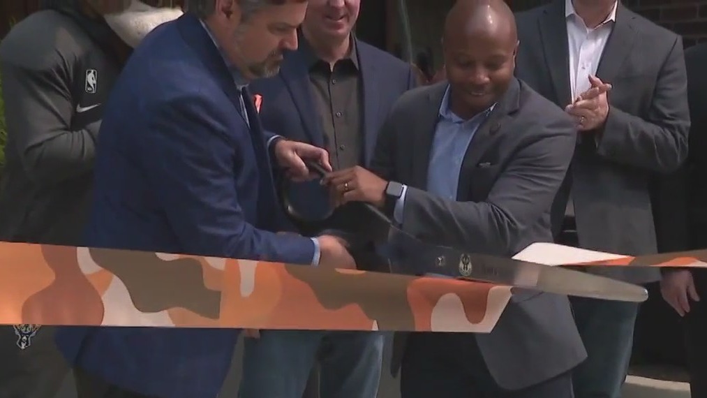 The Trade: luxury Milwaukee hotel ribbon-cutting