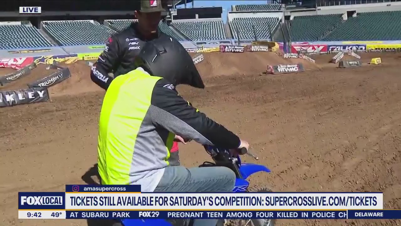 Supercross returns to Philadelphia at Lincoln Financial Field
