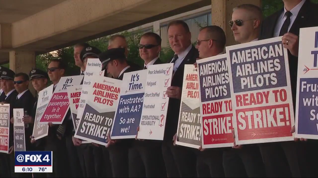 American Airlines pilots vote to authorize strike