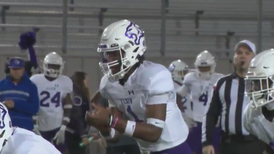 Rouse to playoffs with 42-21 win over Elgin