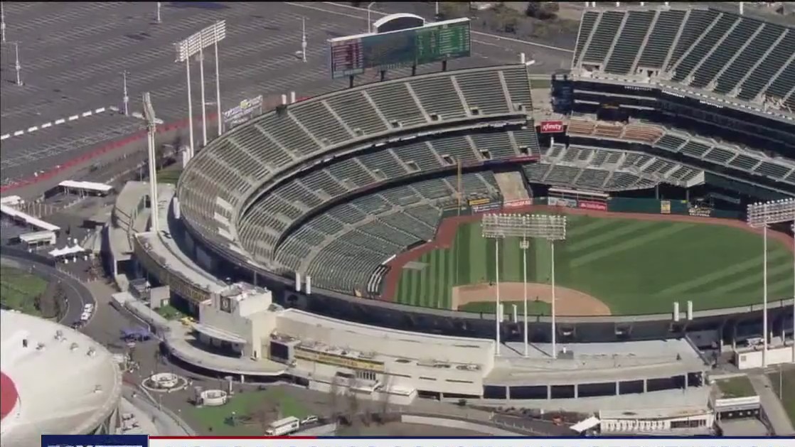 Oakland A's to discuss Coliseum lease extension