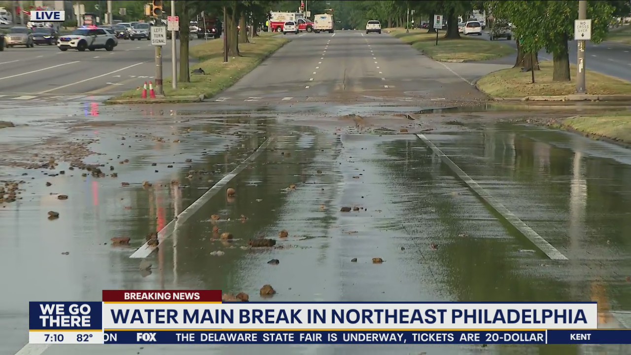 Lanes shut down after water main breaks on Roosevelt Boulevard