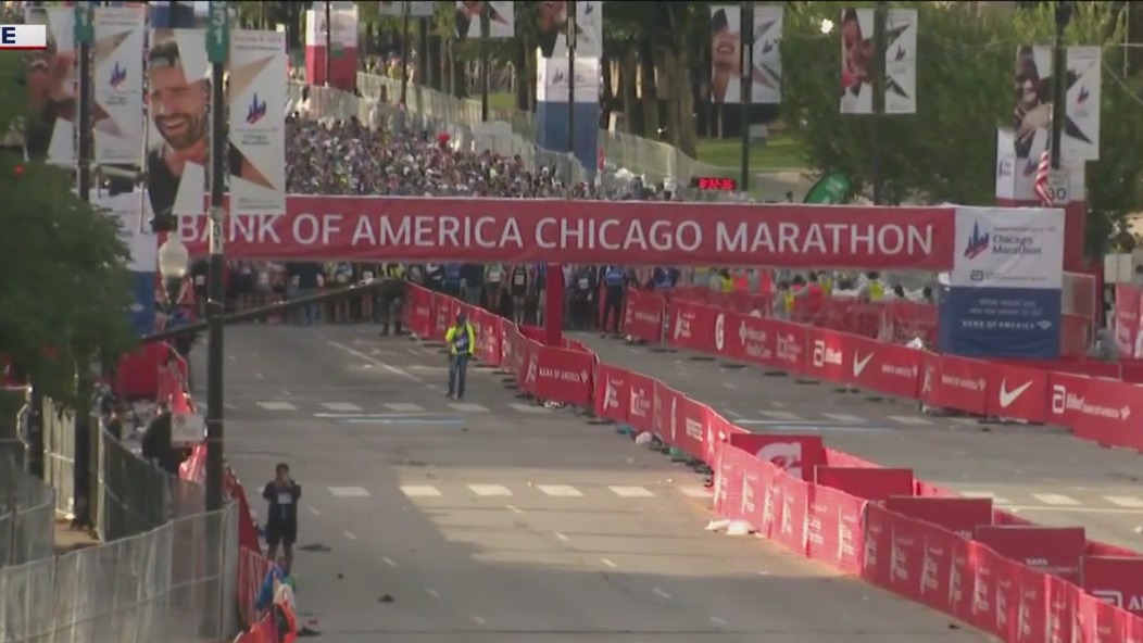 Final group of Chicago Marathon athletes step off downtown