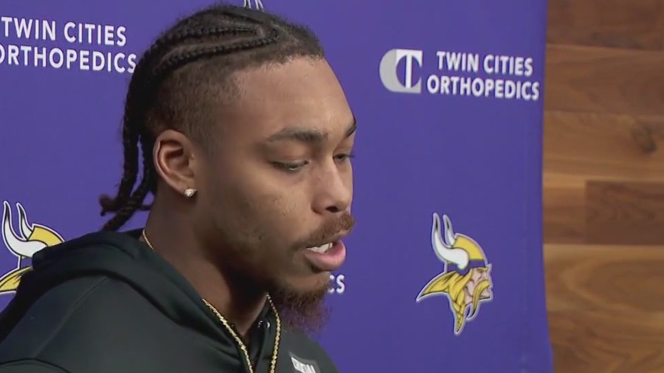 Vikings prepare to play the Saints