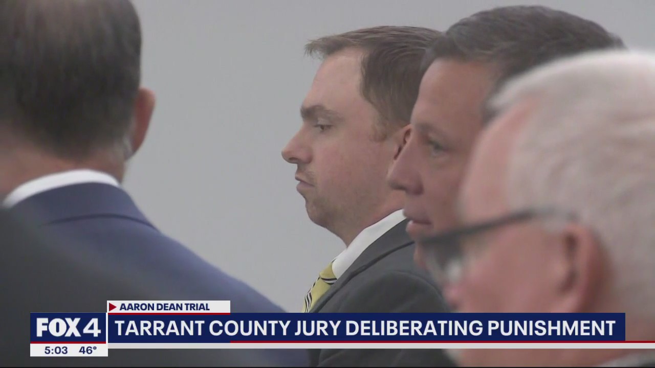 Aaron Dean Trial: Jury deliberates former Fort Worth officer's sentence, closing arguments given