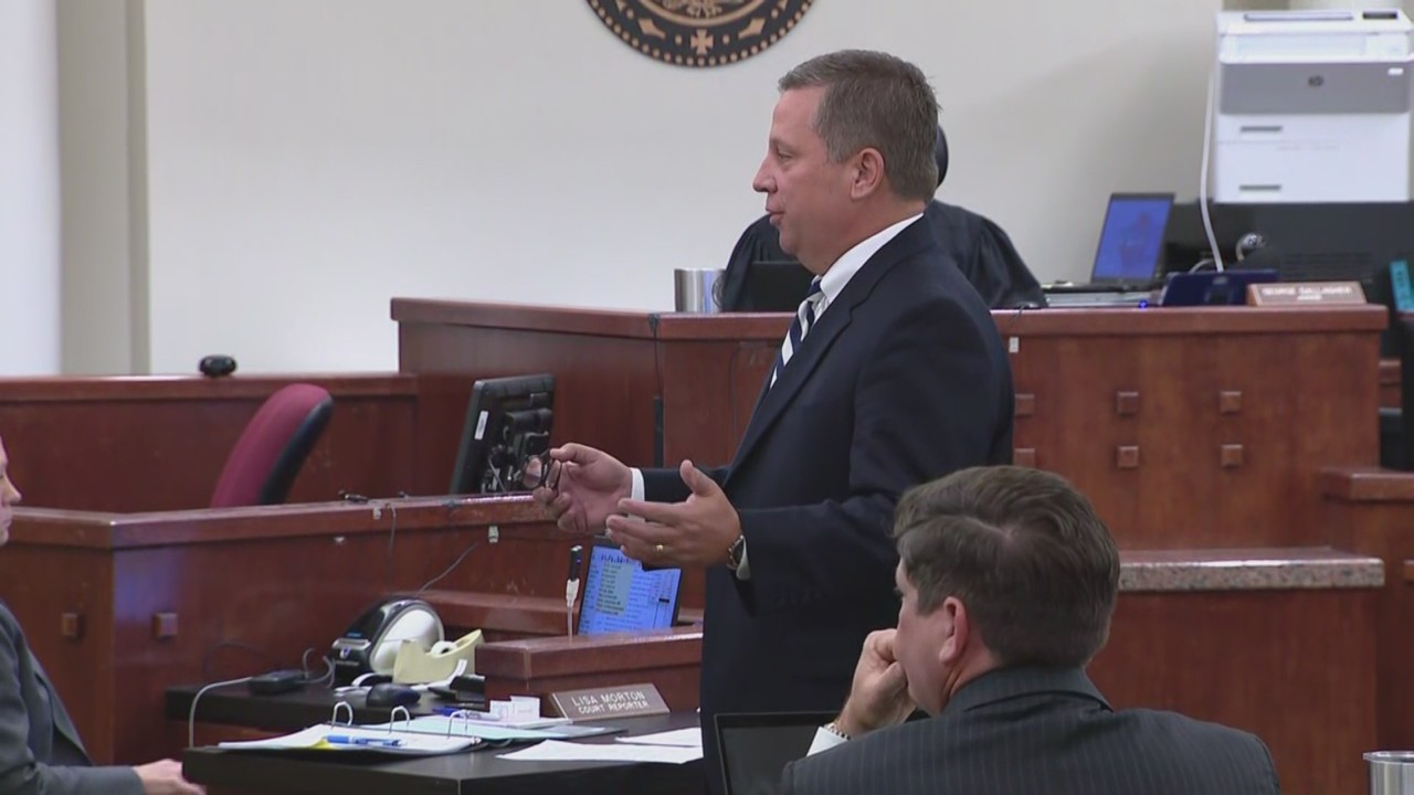 Aaron Dean Murder Trial: Defense team issues opening statement
