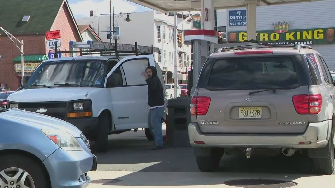 NJ gas tax falls
