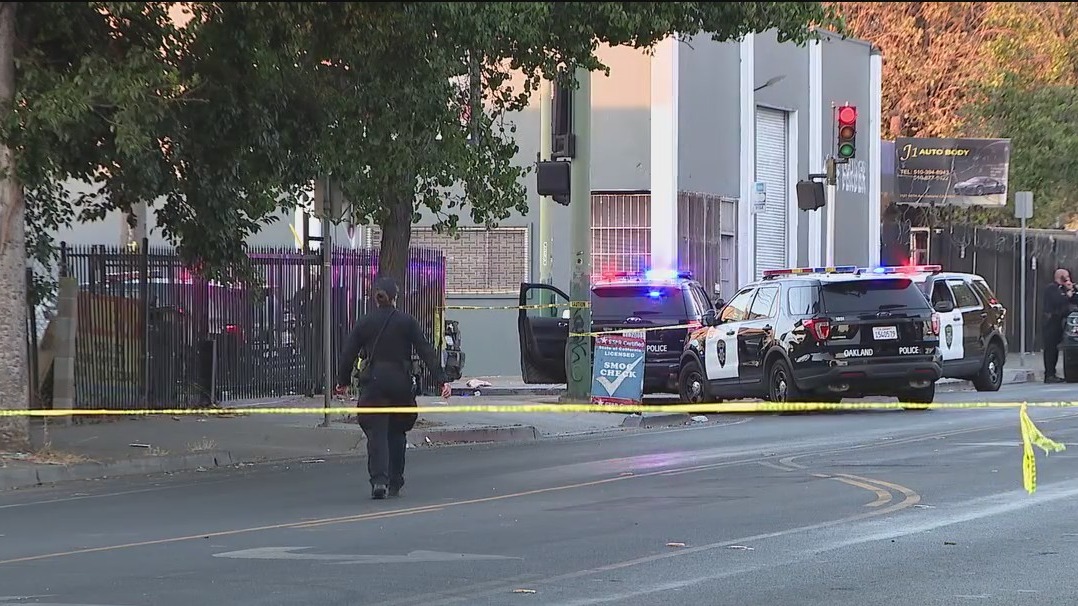 20-something woman stabbed to death in Oakland