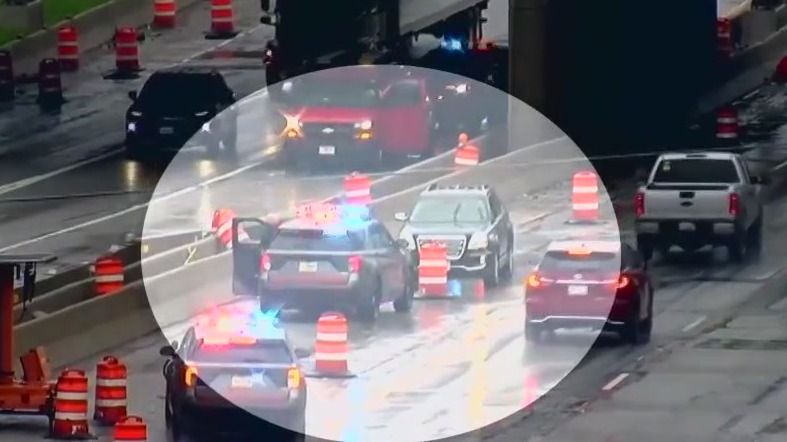 Wrong-way driver on I-43, 2 vehicles hit