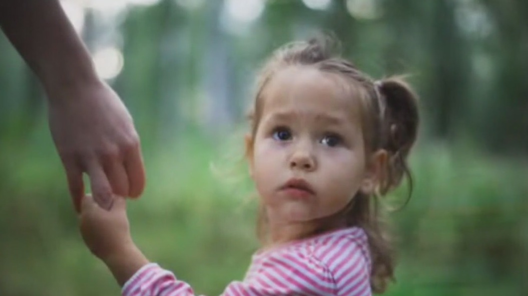 'End 1 in 4' spreads awareness of child abuse