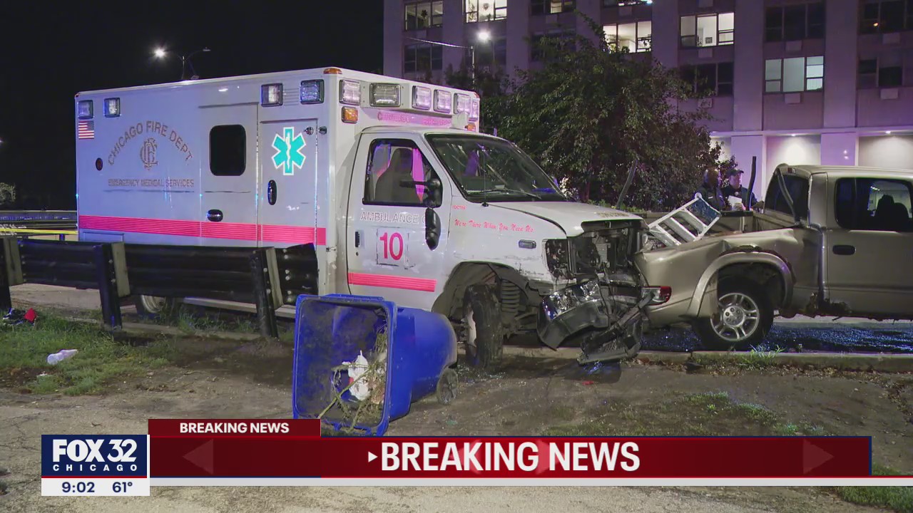 Chicago police chase stolen ambulance