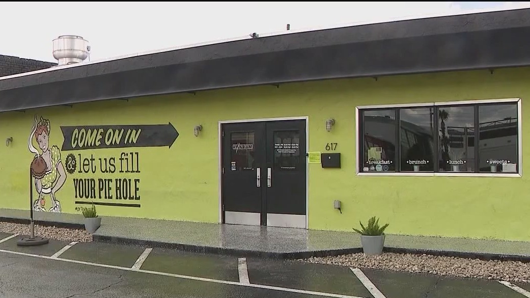 Popular Orlando restaurant frustrated with parking problems
