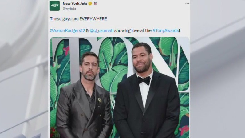 Aaron Rodgers latest appearance goes viral