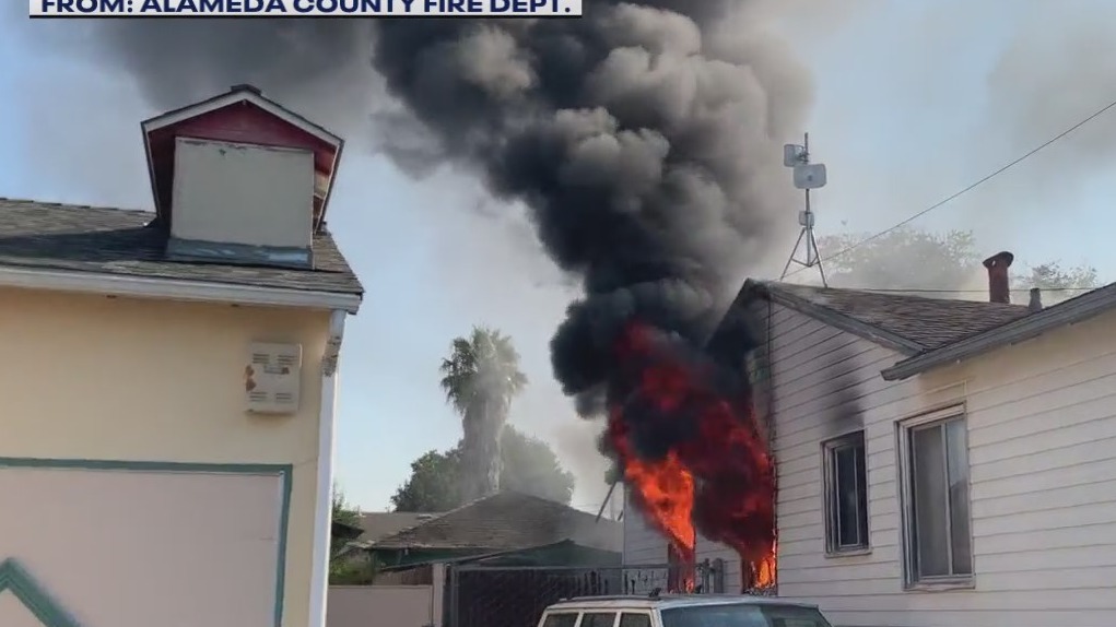 Ammunition sounds off during San Leandro fire