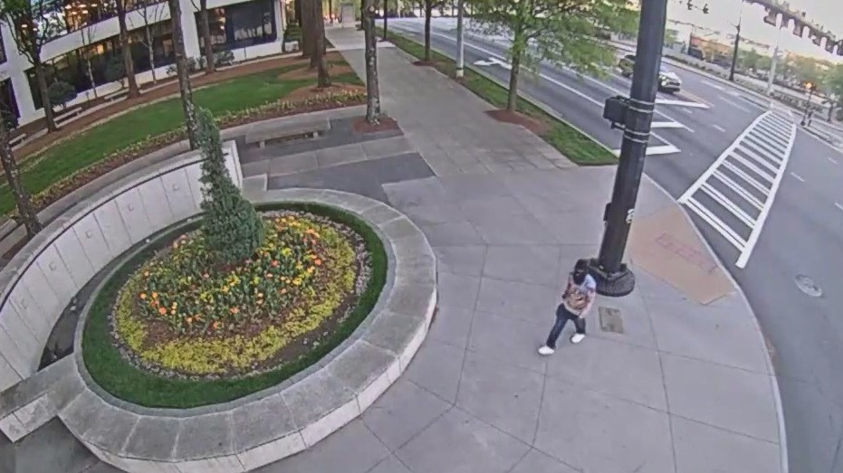 Man wanted for sexual assault on Piedmont Road