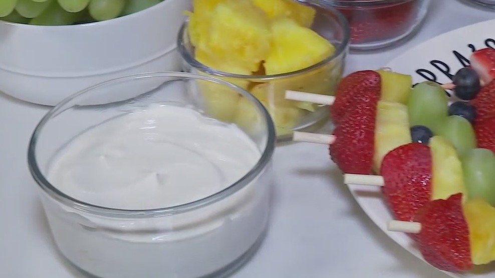 A bit better for you fruit dip recipe from FOX 7 Austin's Tierra Neubaum