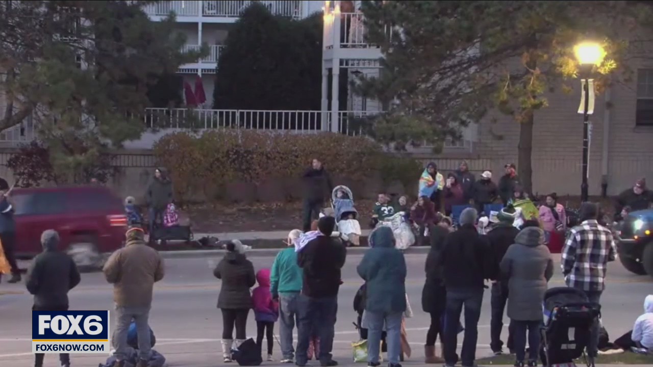 Waukesha Christmas parade, 5 dead, 40+ hurt after driver plows into crowds