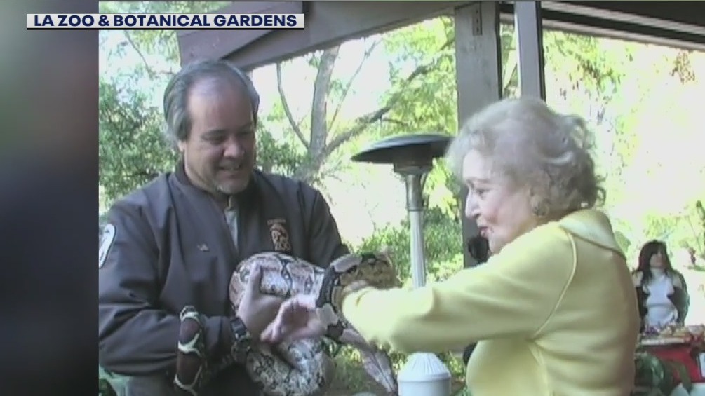 LA Zoo pays tribute to Betty White