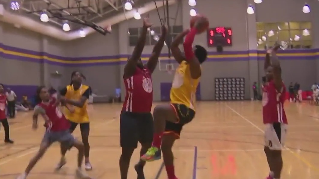 Mayor's Midnight Basketball reducing crime