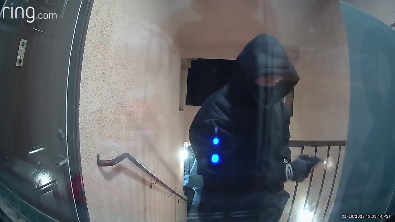 Suspect fires gun into Highland apartment