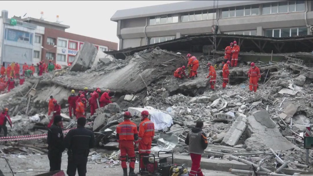 Rescue efforts continue in Turkey, Syria