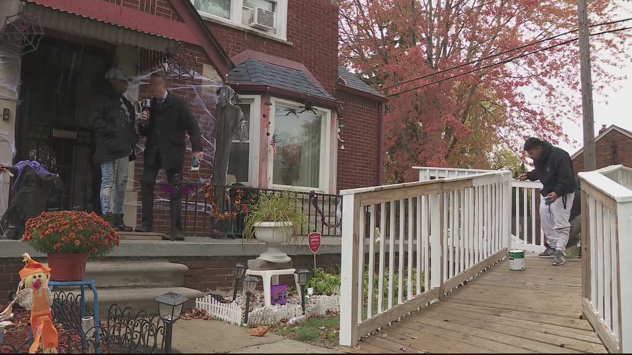New handicap ramp built for disabled woman who lost hers in police chase crash