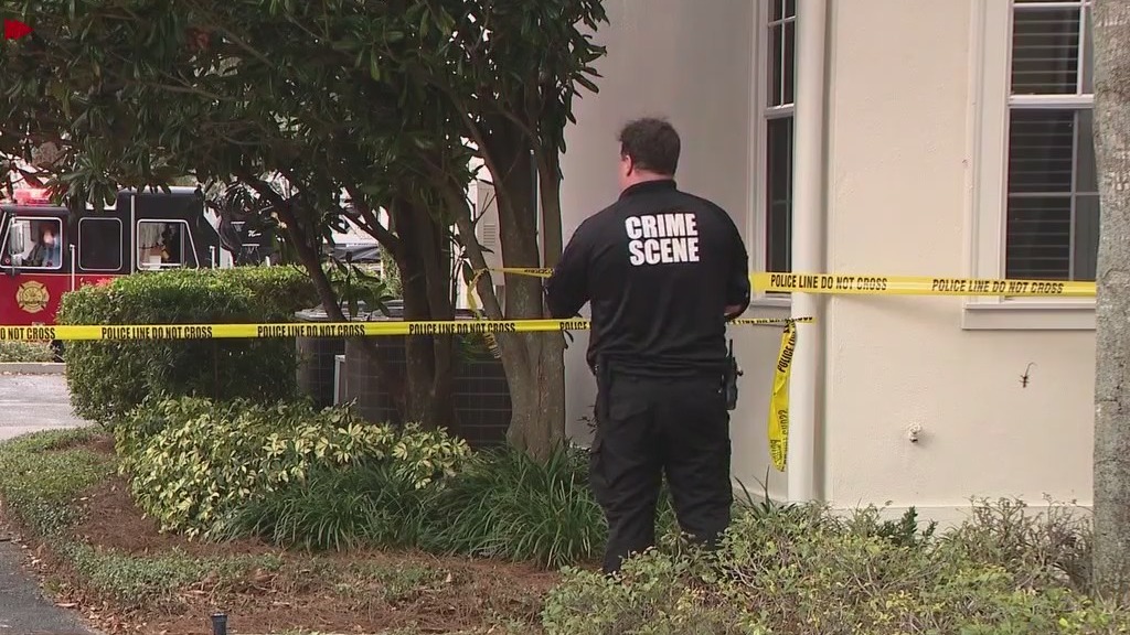Person shot, carjacked in Orlando's Baldwin Park