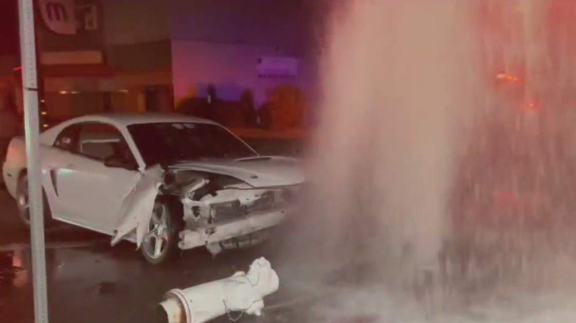 3 car crashes follow Antioch sideshow