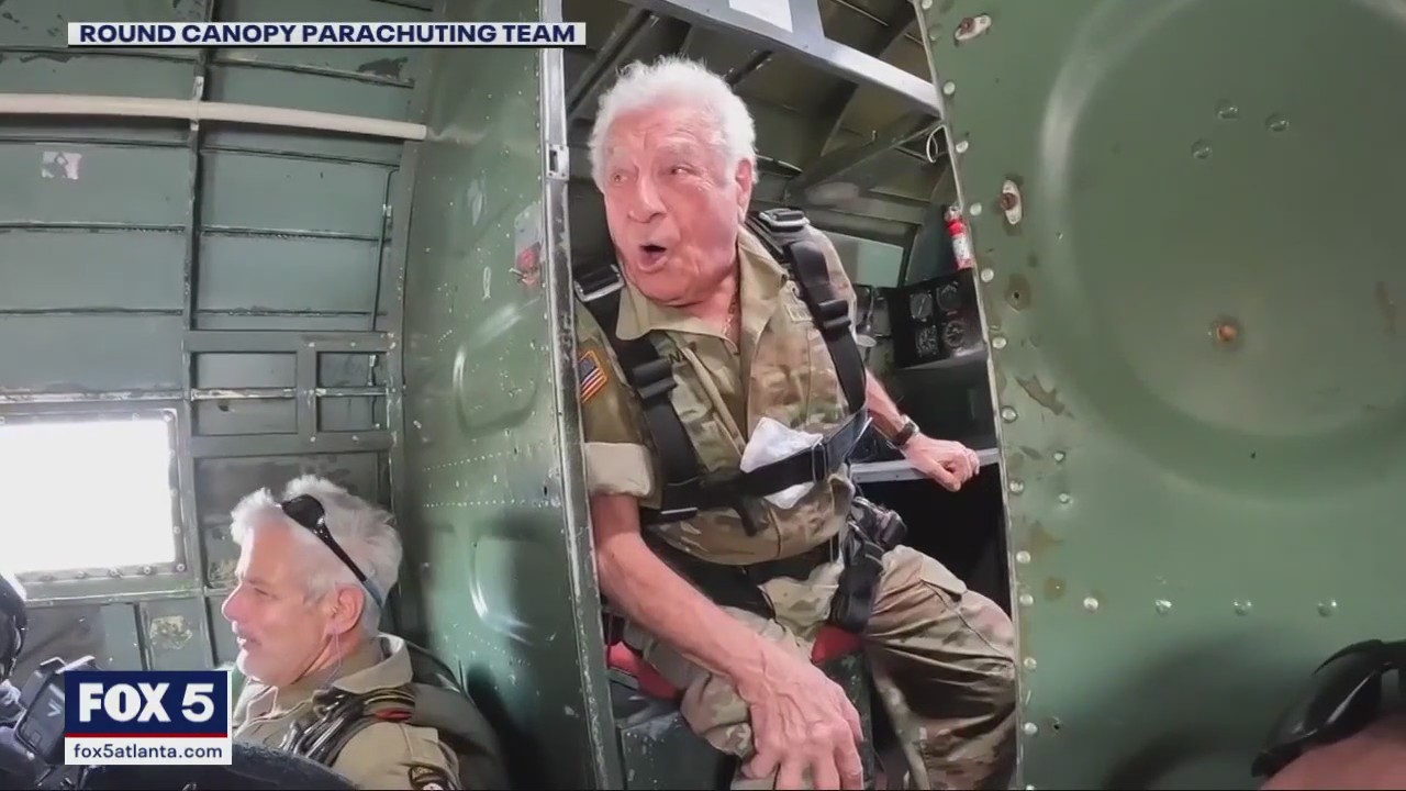 WWII veteran spends 98th birthday skydiving