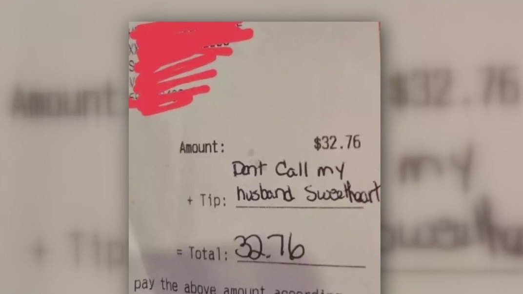 Woman leaves nasty 'tip' for waitress