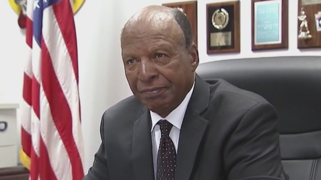 Jesse White steps down after 24 years as Secretary of State