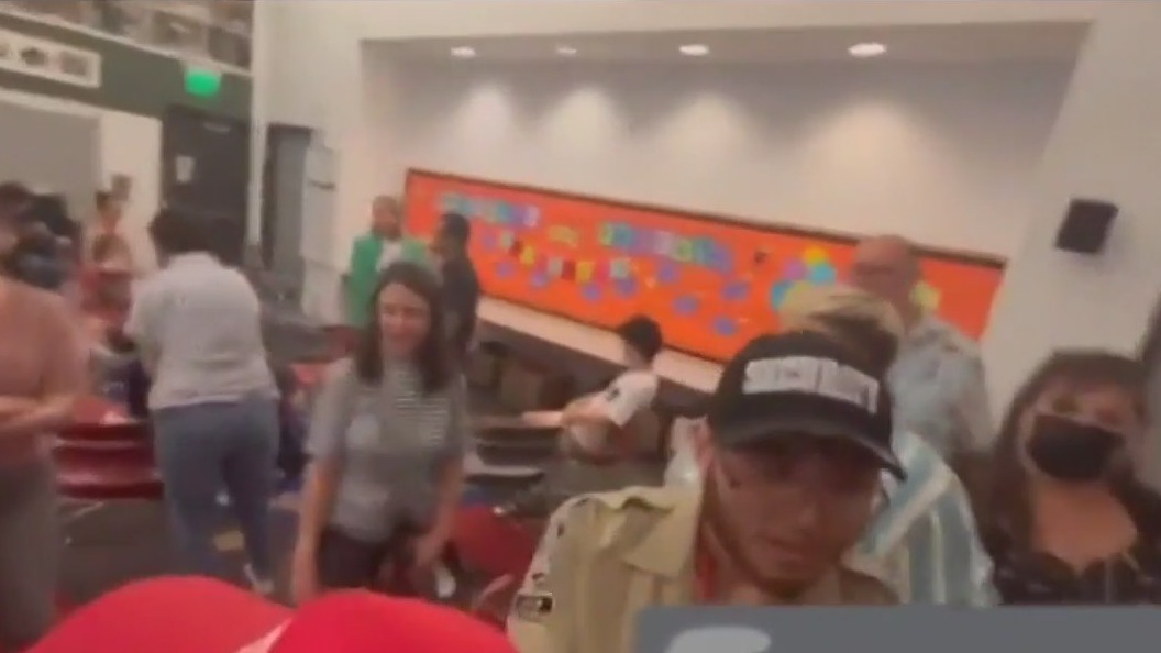 Protesters disrupt drag story time in Sherman Oaks
