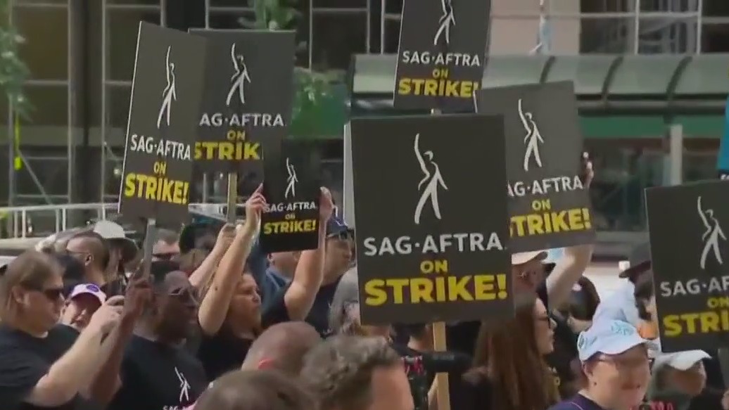 SAG-AFTRA approves deal to end strike