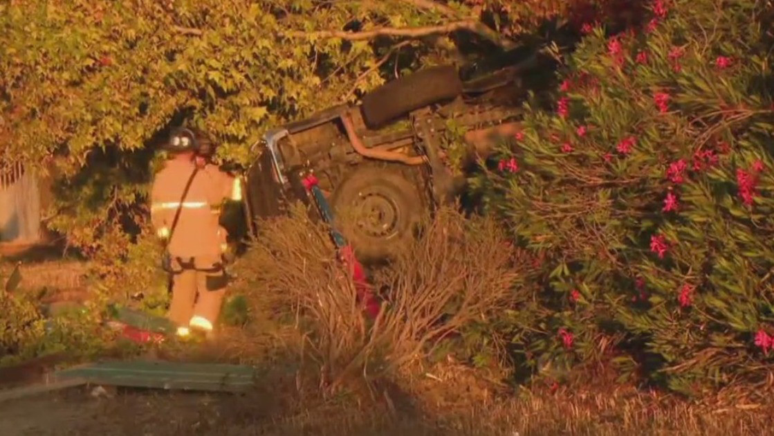 Crash turns fatal after truck flips over I-580 westbound embankment