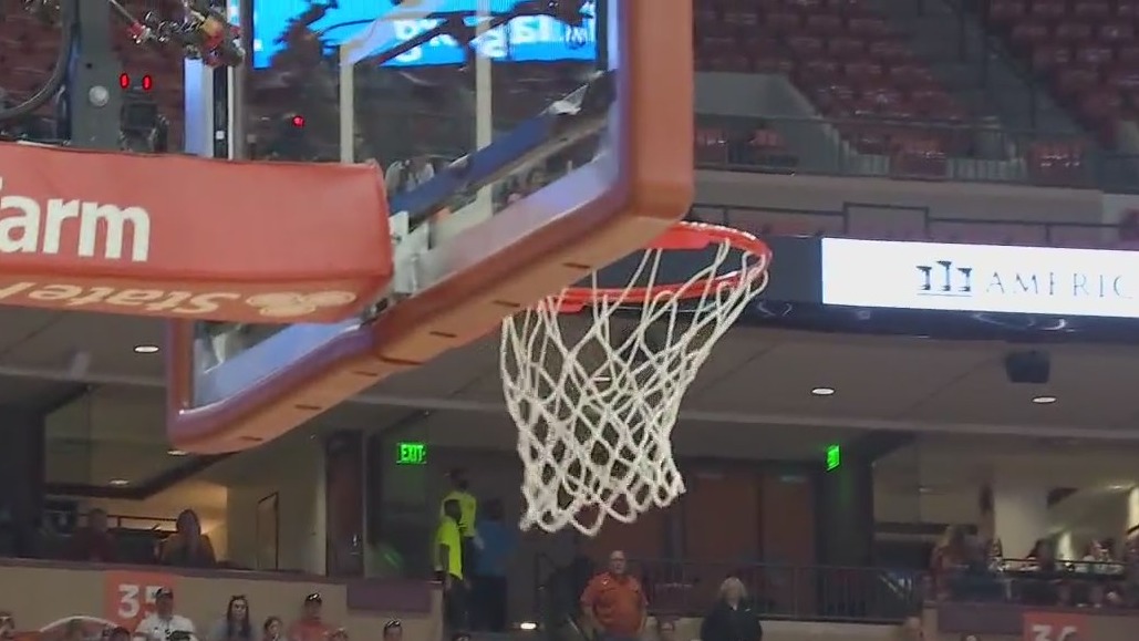 UT Women's Basketball team drops a few spots in AP Poll