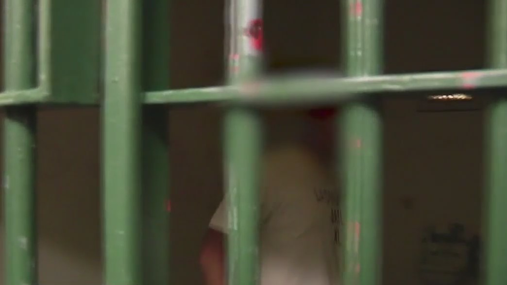 Cop accused of smuggling drugs