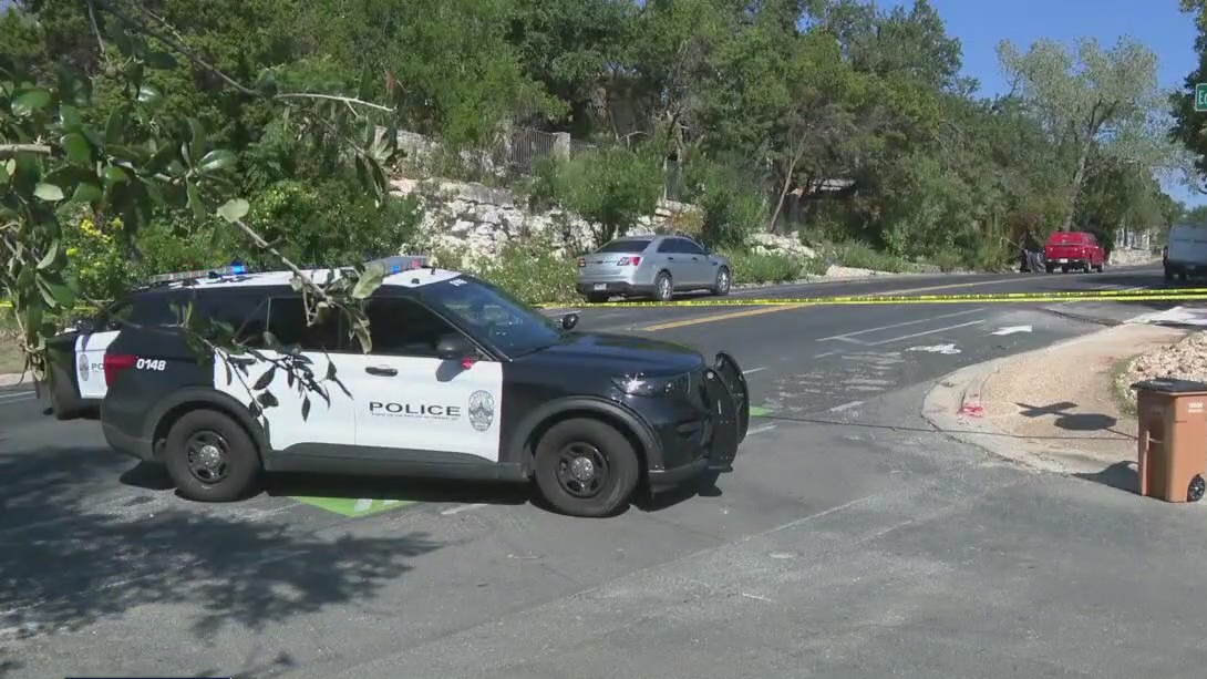 AFD finds body while putting out grass fire